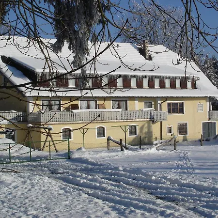 Gut Horn 3*