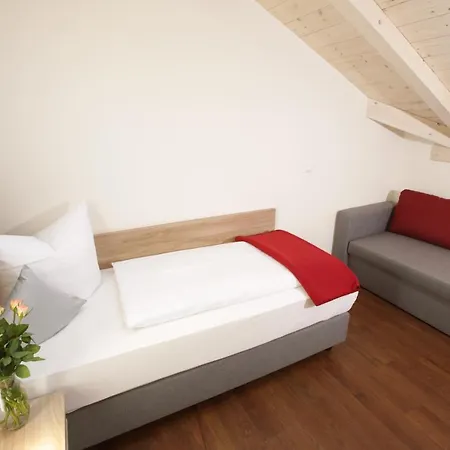 Gut Horn 3* באגינג אם זי